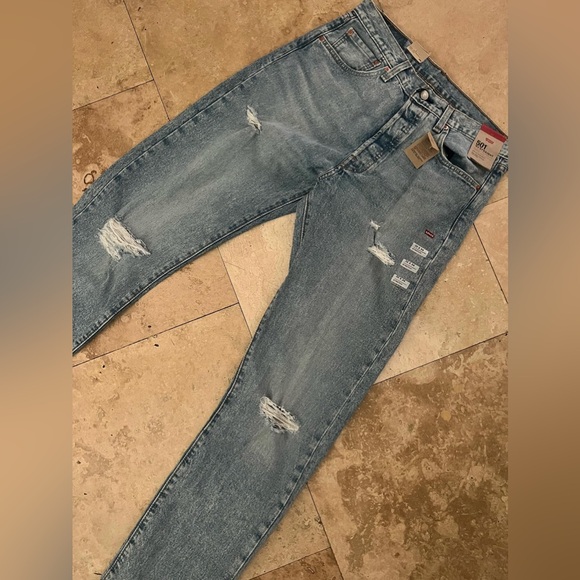 MENS LEVIS - Picture 2 of 3